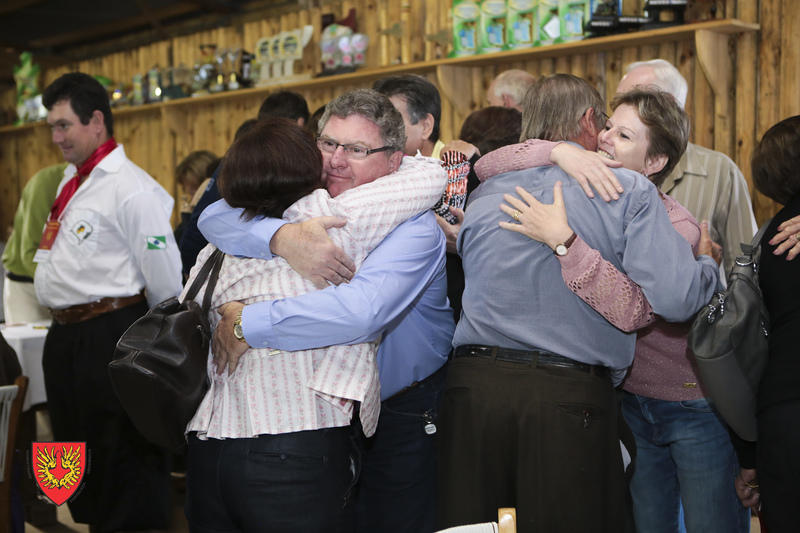 Foto confraterniza%c3%a7%c3%a3o